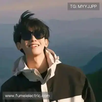 庞眉